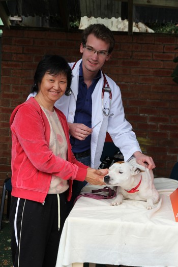 Lily Pen, her dog Pinky and vet Sam Kovac (Photo: Nicole Jackson)