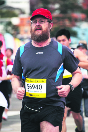 Matthew Links completes the 2014 City2Surf (Photo: Marathon Photos)