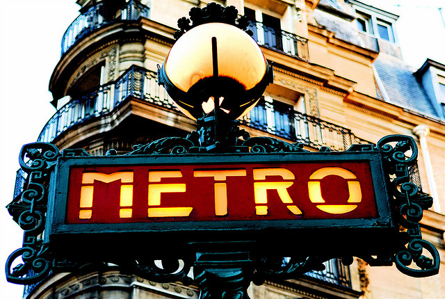 A Metro signpost in Paris. Photo: Flickr, Pedro Ribeiro Simões