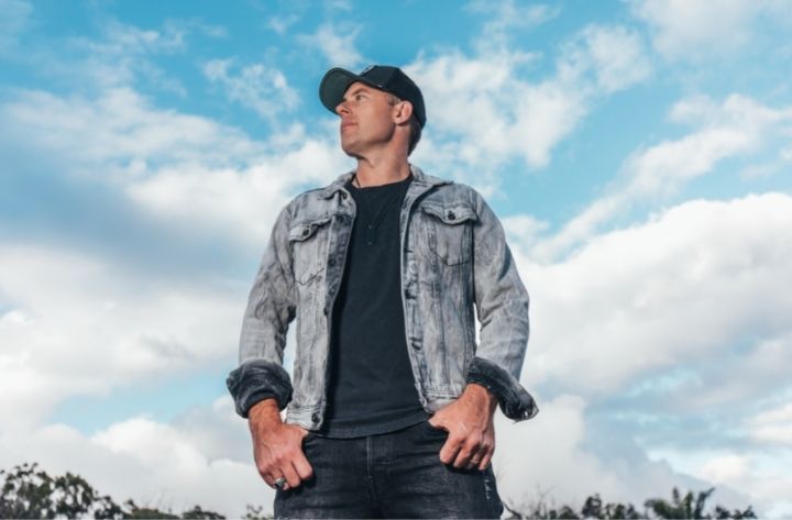 Casey Barnes brings his catchy country music to Paddo